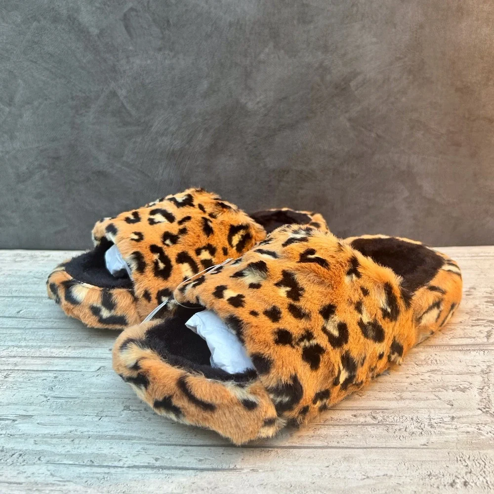 CROCS brand new